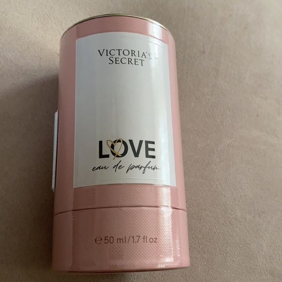 Victoria’s Secret fragrance - Picture 2 of 4